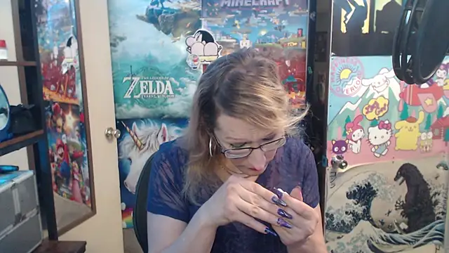 Savanah Banana  online show from November 23, 2025, 12:43 am