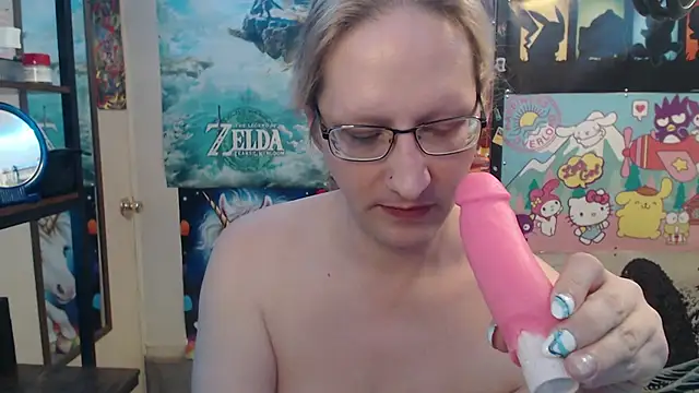 Savanah Banana  online show from February 13, 2026, 10:44 am