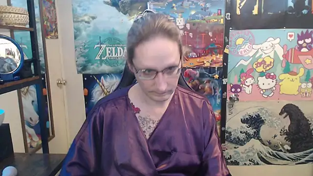 Savanah Banana  online show from April 5, 2026, 9:28 am