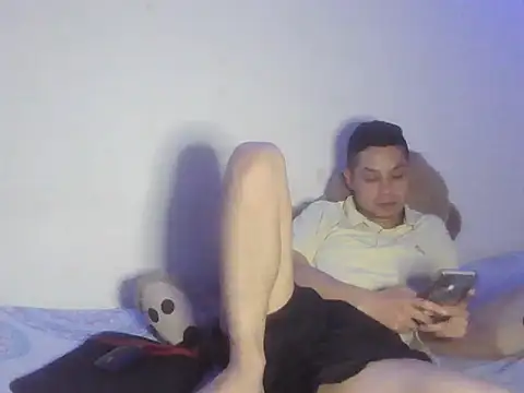 Snapshot of Elgladeador chatting on November 11, 2025, 5:13 pm Elgladeador online show from November 11, 2025, 5:13 pm