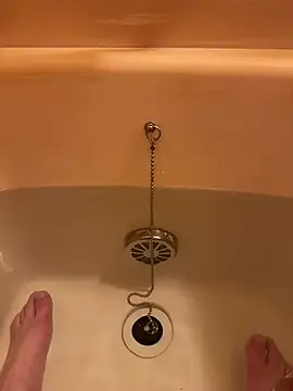 houkeiboy78 online show from April 6, 2026, 10:38 am