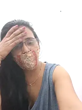 sanjana077 online show from March 5, 2026, 4:25 pm