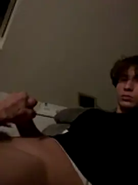 TeenNPlay online show from November 17, 2025, 2:17 am