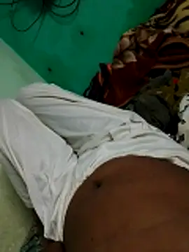 Couple1114 online show from November 6, 2025, 10:05 am