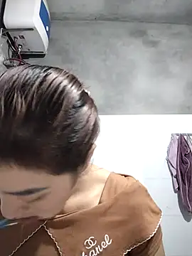 Qoine392 online show from December 22, 2025, 9:23 pm