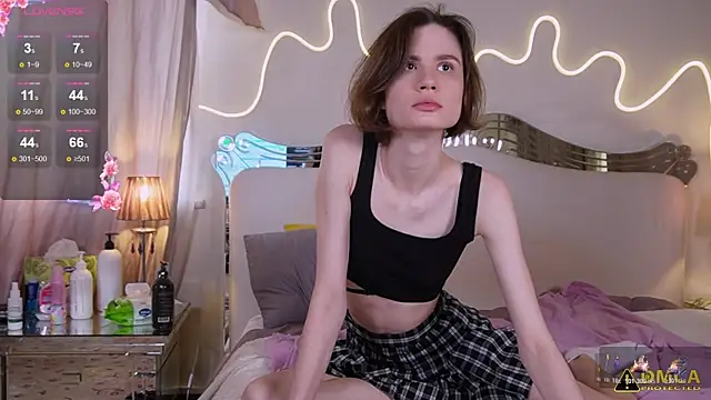 Snapshot of alicejay_ chatting on November 5, 2025, 12:27 pm alicejay online show from November 5, 2025, 12:27 pm