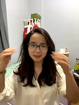 Hmm 0303 online show from November 10, 2025, 2:16 pm