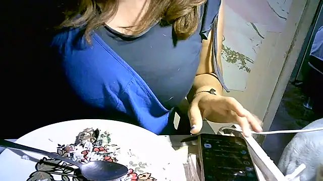 Zulreyna online show from May 20, 2026, 3:13 am