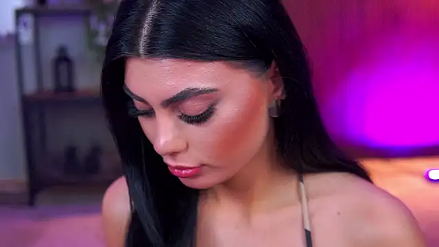 RavennaDArcy online show from January 15, 2026, 7:17 pm