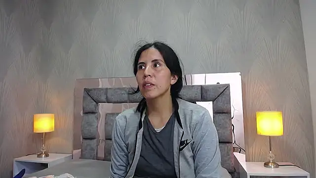 GiselaZivic online show from July 6, 2026, 7:16 pm