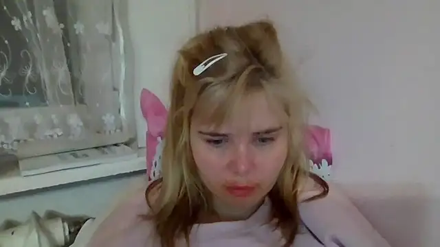 HornyElena online show from February 6, 2026, 5:49 pm