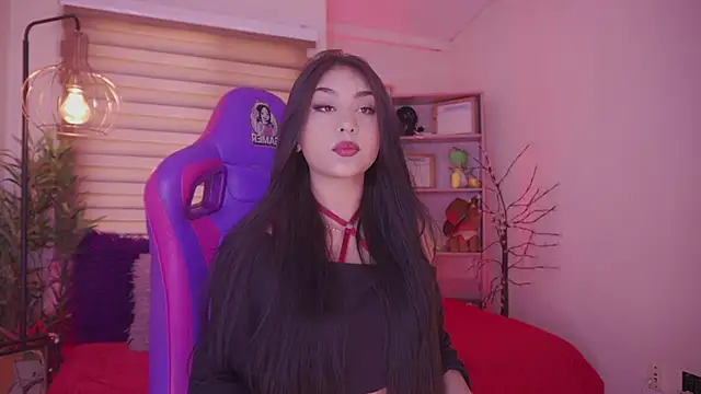 Snapshot of ivette_k chatting on November 12, 2025, 1:33 pm ivette k online show from November 12, 2025, 1:33 pm