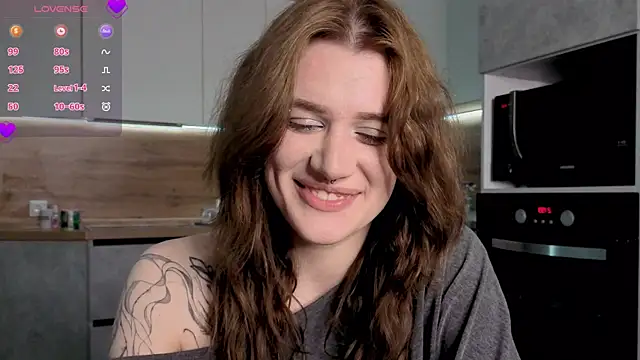 eshleeygreen online show from April 7, 2026, 6:41 pm