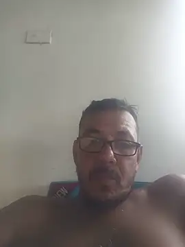 bruno 324278 online show from June 13, 2026, 7:34 pm