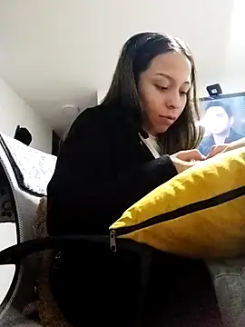 LuluuBerry online show from December 19, 2025, 11:56 pm