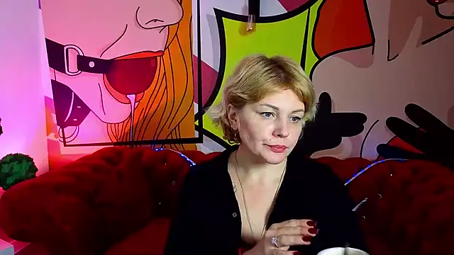 Snapshot of AmaraNights chatting on November 18, 2025, 2:54 pm AmaraNights online show from November 18, 2025, 2:54 pm