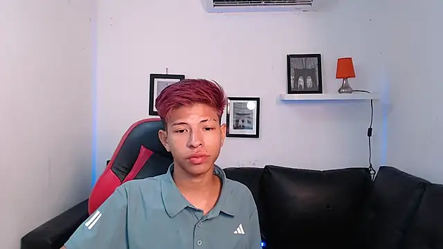 Tessachains 2  online show from November 5, 2025, 8:42 pm