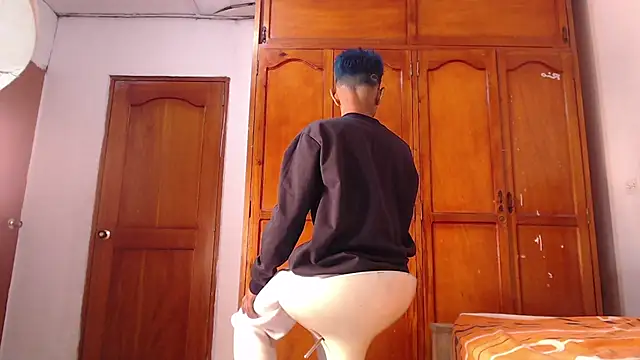 Tessachains 2  online show from February 13, 2026, 3:57 am