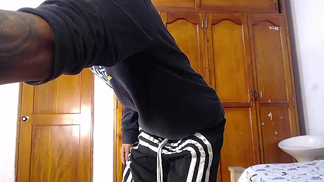 Tessachains 2  online show from February 27, 2026, 1:49 am