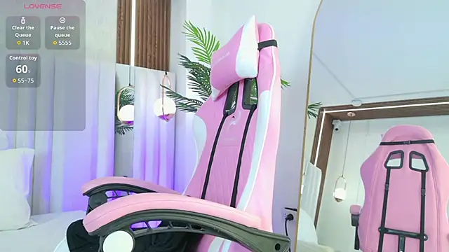 iam katherine online show from April 14, 2026, 8:48 pm