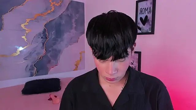 Isaac Kurtt online show from December 18, 2025, 8:26 pm