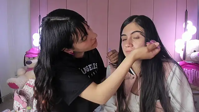 yinyang luar online show from December 19, 2025, 7:21 pm