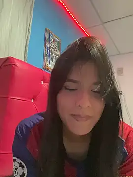 Chiquinquira3 online show from June 20, 2026, 4:37 am