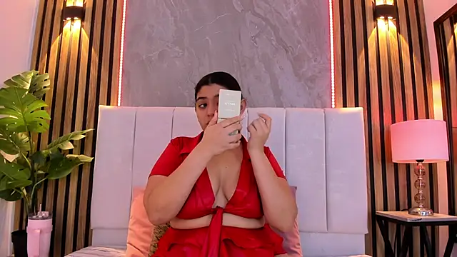 Snapshot of Carlotta_de_velour chatting on March 29, 2026, 3:17 am Carlotta de velour online show from March 29, 2026, 3:17 am