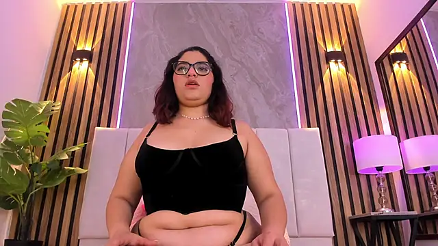 Snapshot of Carlotta_de_velour chatting on April 9, 2026, 3:28 am Carlotta de velour online show from April 9, 2026, 3:28 am