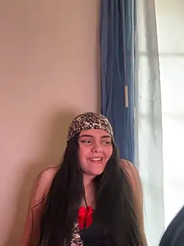 candicewest  online show from February 1, 2026, 6:06 pm