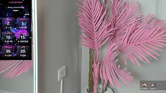 Tamaramilleer online show from February 7, 2026, 3:43 am