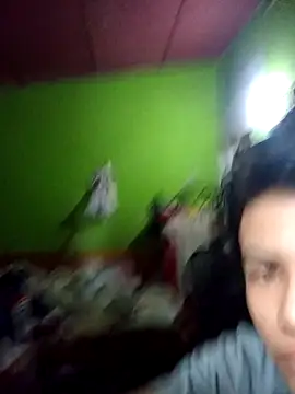 Luiguitw18 online show from November 9, 2025, 6:28 pm