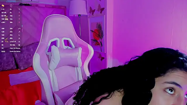 DemiJones  online show from November 21, 2025, 4:00 am