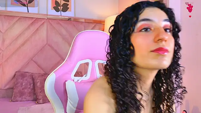 Snapshot of DemiJones_ chatting on April 23, 2026, 4:03 am DemiJones online show from April 23, 2026, 4:03 am