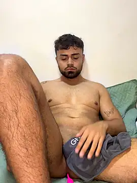 Snapshot of Stevenn_51 chatting on November 9, 2025, 12:42 am Stevenn 51 online show from November 9, 2025, 12:42 am