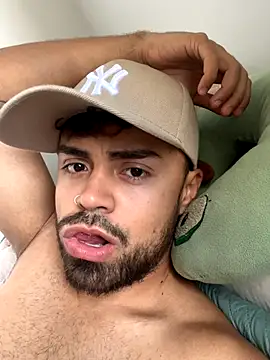 Snapshot of Stevenn_51 chatting on November 11, 2025, 2:50 pm Stevenn 51 online show from November 11, 2025, 2:50 pm