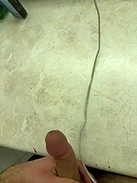 Snapshot of esko42 chatting on January 7, 2026, 7:05 pm esko42 online show from January 7, 2026, 7:05 pm