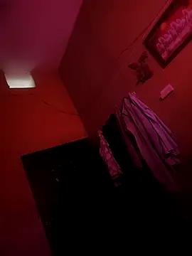 TotalMazaxh online show from November 6, 2025, 5:25 pm