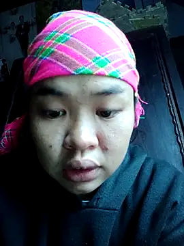 Snapshot of Mabel-122 chatting on November 8, 2025, 2:12 am Mabel-122 online show from November 8, 2025, 2:12 am