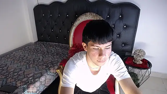 Snapshot of Danny_Rossy chatting on November 10, 2025, 12:59 pm Danny Rossy online show from November 10, 2025, 12:59 pm