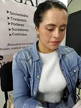 Snapshot of ALEJA__22 chatting on February 5, 2026, 1:38 pm ALEJA 22 online show from February 5, 2026, 1:38 pm