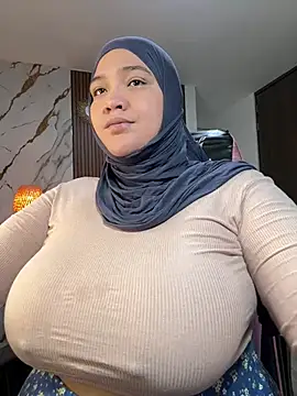 sweetmuslim01 online show from June 1, 2026, 4:36 am