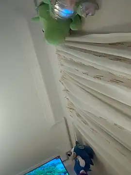 BELLA-CHERRY-30 online show from November 13, 2025, 6:07 pm