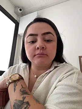 cleo wale  online show from November 6, 2025, 6:53 pm