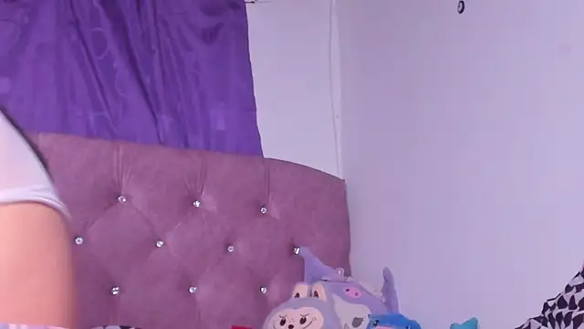 Snapshot of amy__a chatting on November 13, 2025, 5:39 am amy a online show from November 13, 2025, 5:39 am