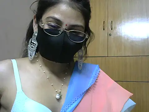 Fairy Pie online show from May 21, 2026, 6:37 pm