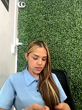 Sara  Secret online show from December 2, 2025, 6:47 pm