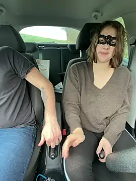 Snapshot of roroandjujuLoveX chatting on February 28, 2026, 2:18 pm roroandjujuLoveX online show from February 28, 2026, 2:18 pm