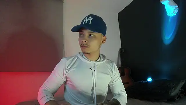 Snapshot of Zeus_Jeff chatting on February 14, 2026, 2:41 am Zeus Jeff online show from February 14, 2026, 2:41 am