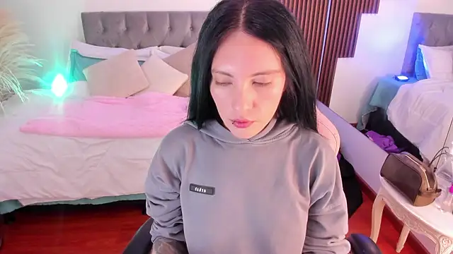 Snapshot of Neo_sarah_ chatting on February 8, 2026, 3:43 am Neo sarah online show from February 8, 2026, 3:43 am